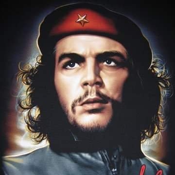 الثورة يصنعها الشرفاء، ويرثها ويستغلها الأوغاد. إذا لم يجد الإنسان شيئاً في الحياة يموت من أجله ، فإنه أغلب الظن لن يجد شيئاً يعيش من أجله .