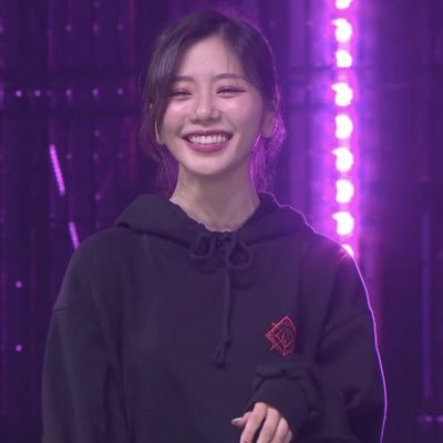 strngeryoongsig's profile picture. only really active on here to retweet stuff, i make edits btw im @/strngeryoongs on instagram if you wanna check me out ♡