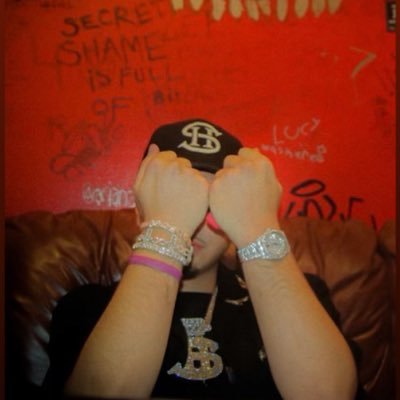 AdoniG_'s profile picture. insta-Adonig