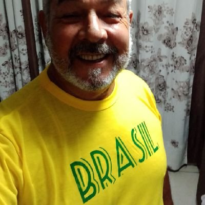 desesperadamente procurando um cachorro pinscher
