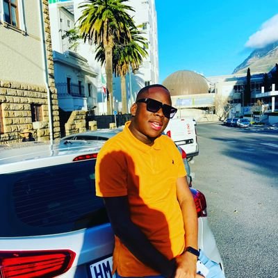 RossMoloto's profile picture. Once a wise man says the beauty lies in the eyes of the beholder