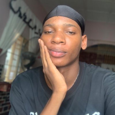 ▫️Love people with positive energy💆🏻‍♂️🙇
▫️This is a Wizkid,Rema,Ronaldo, Manchester United stan account 🐐👑