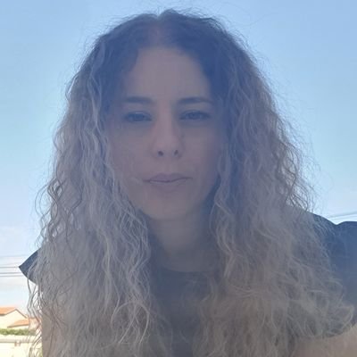 patriciaissousa's profile picture. Trust in the Universe.