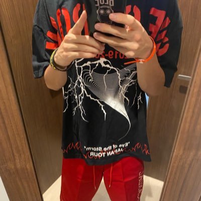 shuu1_2532's profile picture. '97:大阪住み 趣味垢 FGO/アニメ・マンガ/邦ロック好き ワンオク・scandal・ヤバT・super beaverなど色々 コミュ症ですがよろしくです！！