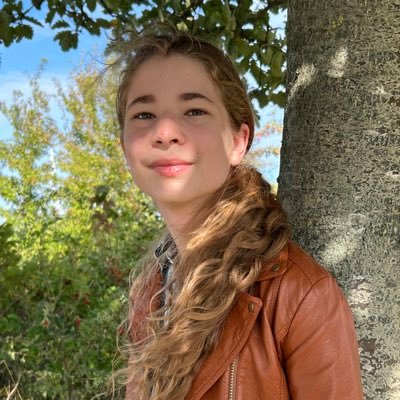 konstaffet's profile picture. Actor/Violinist from @thehungergames 2023 💚🕊️🐍🍿🎬🔥 by @lionsgate