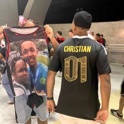 Lucasesmerio71's profile picture. O tempo corre e não perdoa 🕓