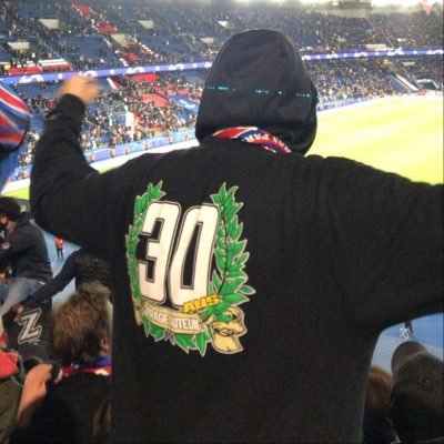 Solo Paris SG | Fluctuat Nec Mergitur🇨🇷 « C’est l’Argentine dans les tribunes, offrez nous le Brésil sur le gazon »
