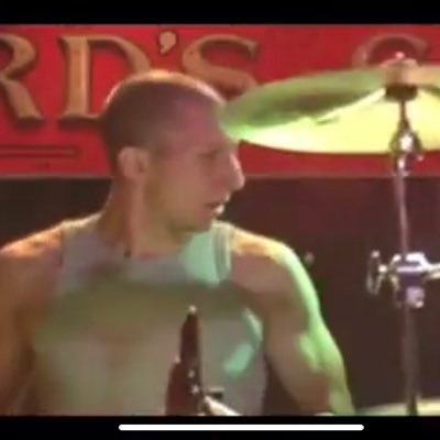 Studio drummer/Youtuber. please subscribe: https://t.co/vZfAYjlhxx