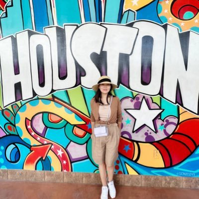 Linda48384811's profile picture. 