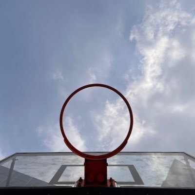 litongxue1999's profile picture. 站起来！不许跪！