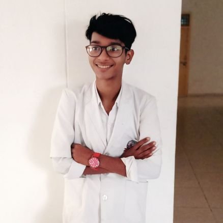 Medical student 🏥🏥💊💊💉💉🩺💉To love ❤😘 life only ☝doctor teaches💯 ❤😘