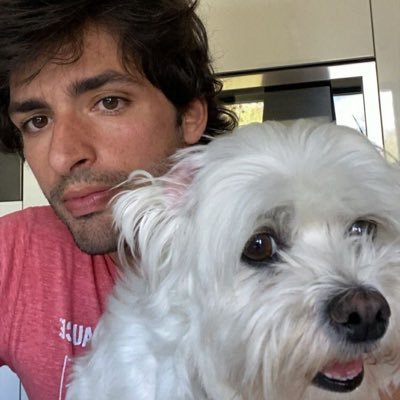 iLOvzts Profile Picture
