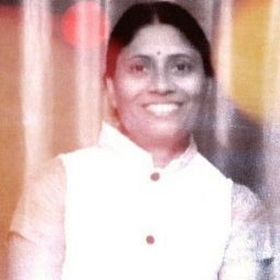 Poornim90103919's profile picture. 