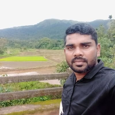 #தமிழ்
#தமிழன்
👉உலகமே எதிர்த்தாலும்
🫵 உன் #சுயமரியாதையை விட்டு கொடுக்காதே.....
🫵உன் #பகுதறிவை நம்பு...
✍️#பெரியார்...