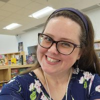 Ms. White (@growreadersnc) Twitter profile photo
