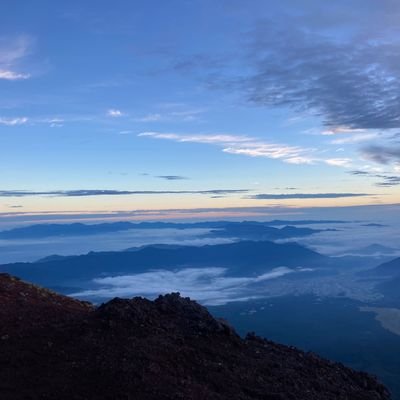 FXしています(ドル円メイン)、引き籠りなので自己満足のために独り言をツイートしています。
統計とインジケーターを信仰し崇拝しています。
EAやサロン等のお誘い無視しています。
安定してきたので、国保から抜けるためだけの法人を作りました。年間100万もうく♪
暇な時間はゲームしています。
