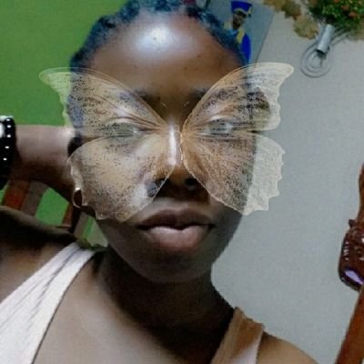 FrancineEvaa's profile picture. 