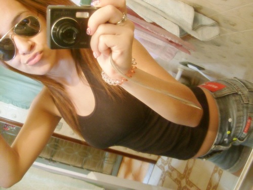 Drica_s2_Bruno's profile picture. “Pare de correr atrás, pare de se importar. Seja indisponível, desapegue. Pessoas gostam, do que não têm….”