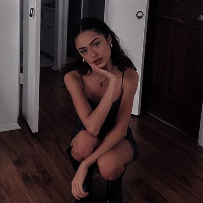 glitterhecrts's profile picture. ︎ ︎ ︎ ︎ ︎