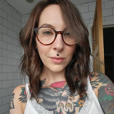 artistemmajane's profile picture. Mother to Dylan. Fiancé to Carl. I make Art Sometimes.