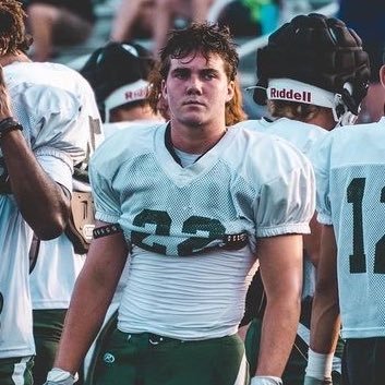 Chicago 🛩 St. Louis | Lindbergh '23 | 5’11 185 | RB/ATH/SS #22 | 3.9 GPA | Lindbergh HS Track |