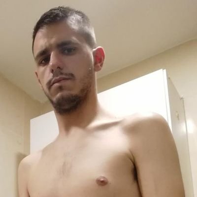 🔞Chico de 27 años.
🔁 Versátil
👊 FF Activo
🐷Cerdete
⛓️ Dominante y aveces sumiso
👅Me gusta mamar
https://t.co/j0I5FZdlhN