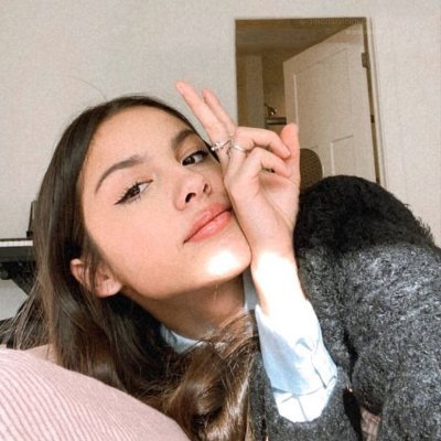 TotalNonStop10's profile picture. Lover era best era