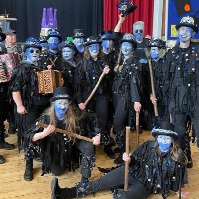 We are a mischievous, mixed border morris side from Sheffield, South Yorkshire. Blue, sparkly objects are not safe in our presence...