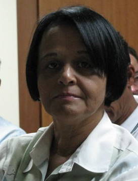 Mulher, mãe, avó e profissional. Cabeleireira a 28 anos, assessora legislativa a 4 anos. Envolvida com as causas sociais de nossa cidade.