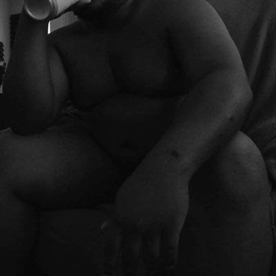 🐻 Chaser 🥰 | love big boys and their beautiful bodies 🤤 | 26yrs | 185lbs | (Growing 🍕)