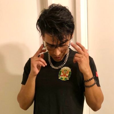 📍 LA 🔥English/Spanish Music Artist & Songwriter 💵West Coast Livin’ 🔌 Love•Culture•Life 🌒Nocturnal ❌PoP❌Urban❌HipHop❌808s❌R’B STREAM “FLACA” Now!