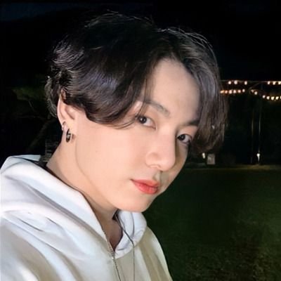 para o bts !! vocês animam meus dias, e sempre me ajudam mesmo sem saber..💨 ( ela/dela )