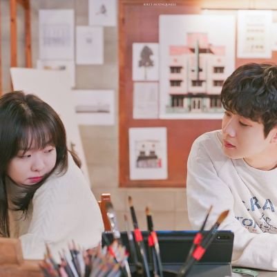 jujuegguniverse's profile picture. 