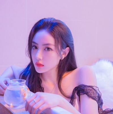 HyeonjaNabi's profile picture. 