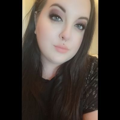 missi_az's profile picture. she/her