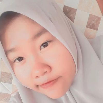 SRheyya's profile picture. Mencintai apa yang kita miliki
Bukan 
Memiliki apa yang kita cintai
#fick_fuck@distaku