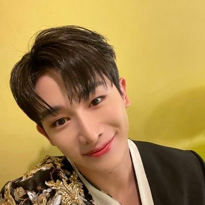 Fan account |
She/her |
🇮🇹 |
 🐻🐰🐶🐹🐢🐝🐺' s Monbebe |
🐰' s Wenee |
위니베베 |
FT Island ~ Primadonna 💛|
Super Junior ~ ELF 💙|
~WangXian entusiast 🐇🐇~