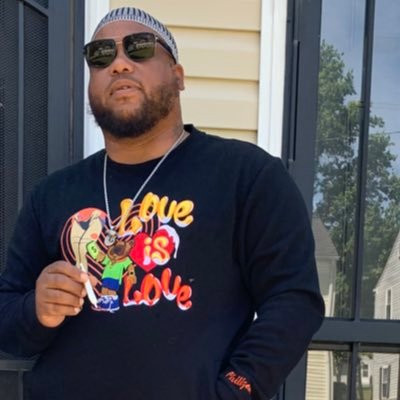 I got to stop giving out my time for FREE$$. LOYALTY OVER EVERYTHING !! I KEEP telling my BRO’S, She ain’t got to be LOYAL to him to be LOYAL to YOU!!💯💪🏽😤
