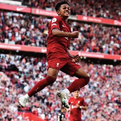 I love football - Fan of the great @Liverpool
