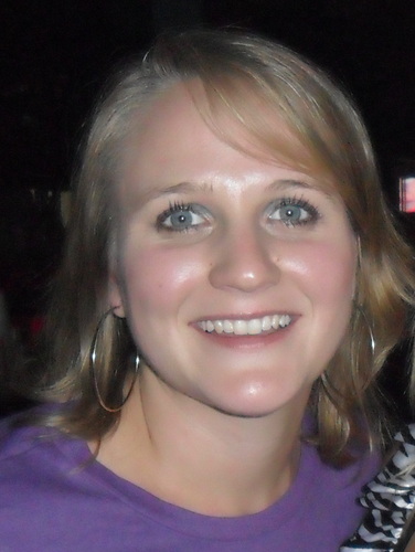 amzow's profile picture. Small town TX girl with big dreams.