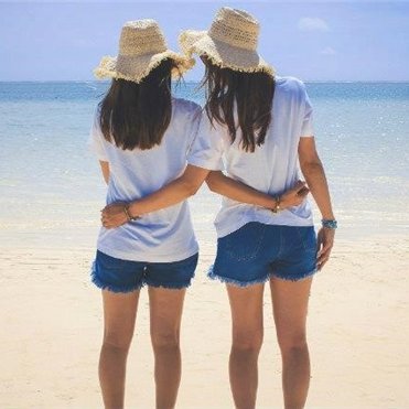 副業がうまくいきすぎちゃって脱サラw副業で100万円ゲット✌自由気ままに生きてまーす😍こんな世の中だから困っている人のために🙌わたしのフォロワーになってくれたら10万円の🎁をDMで送ります💖