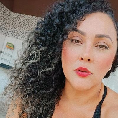 📍Bonito é abrir o coração para ouvir a voz de Deus.
📍Virginiana
📍Mãe de 3 lindas Meninas
📍Solteira e Feliz ❣️🥰