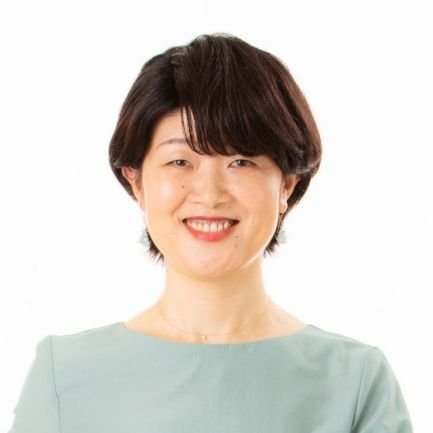 区内病院で16年勤務後区議へ。3期目。管理栄養士。
LINE公式→https://t.co/r7eBKmmGuU　　　　
山内事務所では毎月「なんでも相談会」を実施。お気軽にご相談ください。
元気の源：海外旅行、ライブ（J-POP・K-POP・クラシック）、健康づくり、バイオリン、韓国語、「建もの探訪」「ララLIFE」