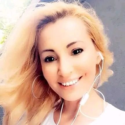 Dominiq54777975's profile picture. 