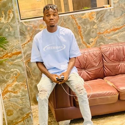 KB_BOSS09's profile picture. I live my life my way ✌️✌️              

                          NO REMORSE ☠️💀
