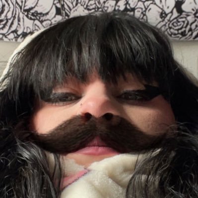 tullulah whatさんのプロフィール画像