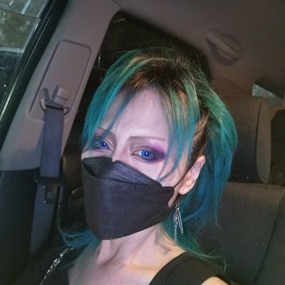 古琴とドラムやってます
派手髪 #男装 #セクマイ #V系 #バンギャ#-真天地開闢集団-ジグザグ
#ドラマー
#マジョーラ #派手髪 #派手髪協会 。髪は緑。
チューニングショップ経営。
無言フォローok。フォロバします。
#qutiefrash #セクポ #返り咲き通り越して甦り
