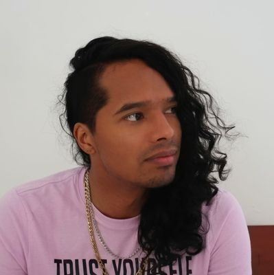 Libre como Django
Abogado candidato a Magíster - Universidad Nacional de Colombia