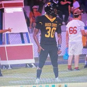 6'2 220 lbs DE/FB @1wayq22 @BakerCounty.k12.ga.us c/o 2023 R.i.p Aunt Ocie 🌹and R.i.p Unc Love🕊 from the 2️⃣2️⃣9️⃣ 🏈🏀Student Athlete📚 God First 🙏🏾‼️