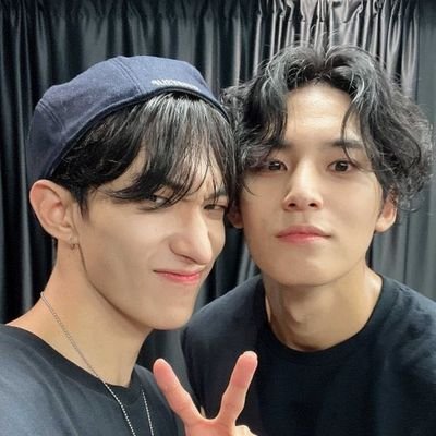 Testicles1124's profile picture. 게이 때문에 마음이 아파요